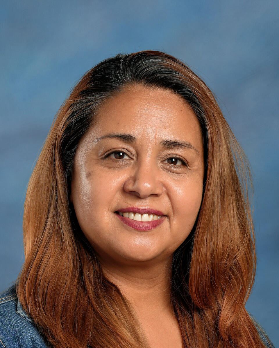 Araceli Valdivia - Principal's Secretary