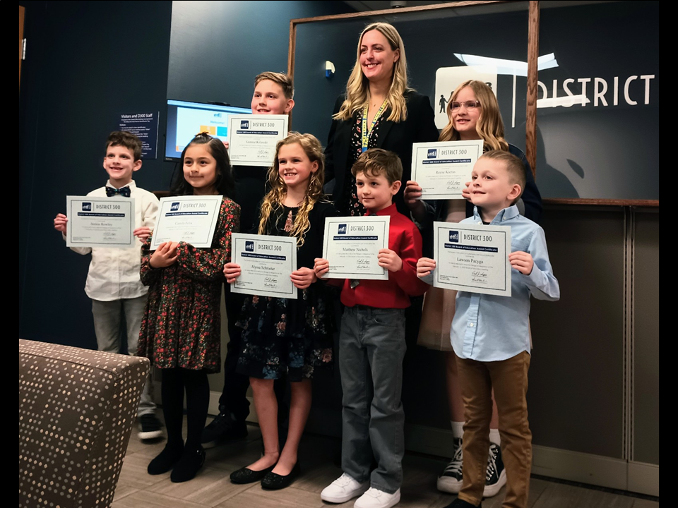 Eastview Students Say Pledge of Allegiance at School Board Meeting